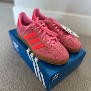 NWT Adidas Gazelle Indoor Women’s Sneakers Size 8.5